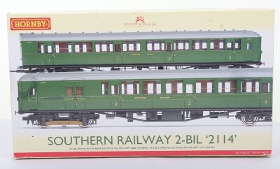 Hornby 00 gauge R3161X Southern Railway 2-BIL electric multiple unit,