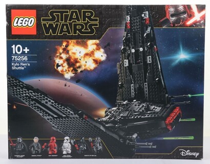 Star Wars Lego 75256 Kylo Ren's Shuttle sealed set.