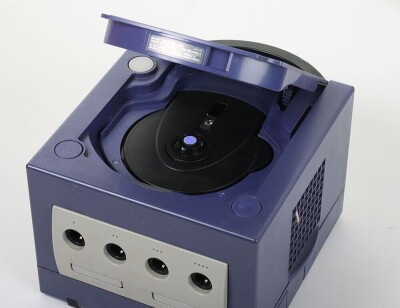 Nintendo Gamecube console and Fifteen Games. - 6