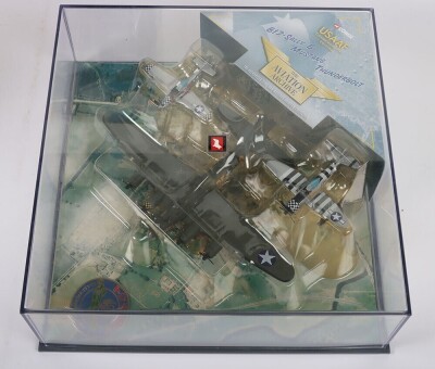 Collection of Thirteen Military Models. - 5