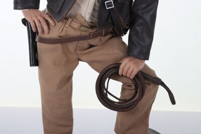 Scarce Indiana Jones Sideshow Statue figure boxed. - 4