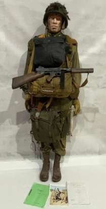 Band of Brothers - 101st Airborne American Paratroopers Full Uniform