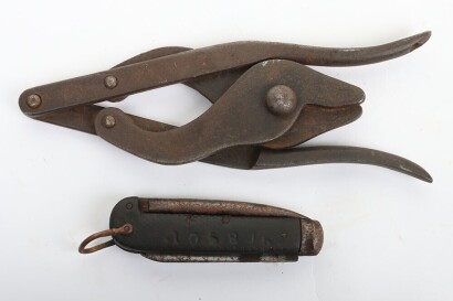 WW2 British Wire Cutters & Large Type Clasp Knife.