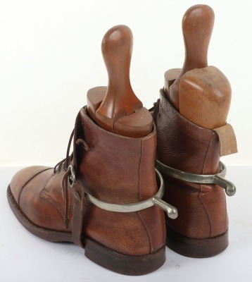 Pair of Great War Period Ankle Boots with Spurs and Wooden Trees - 4