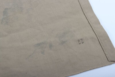 Two Highlanders Kilt Covers. - 8
