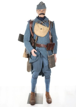 WW1 French Other Ranks Uniform and Equipment Display