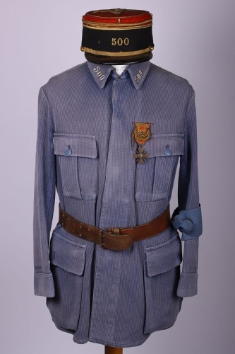 Rare WW1 French Tank / Armoured Regiment Officers Uniform of Tunic, Trousers and Kepi,