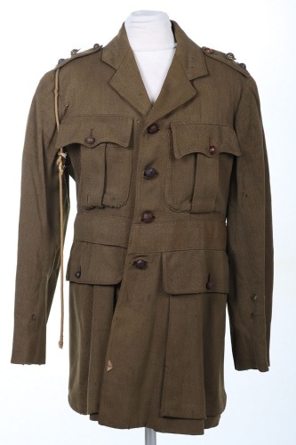 WW1 British Officers Shoulder Rank Tunic.