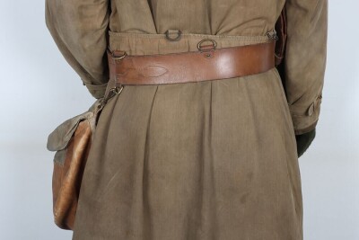 WW1 British Officer Ensemble Display Mannequin. - 7