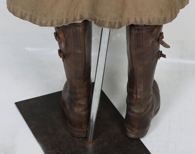 WW1 British Officer Ensemble Display Mannequin. - 8