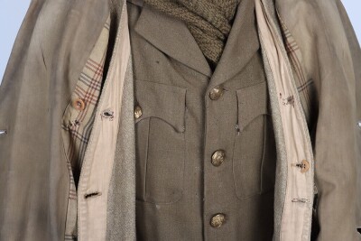 WW1 British Officer Ensemble Display Mannequin. - 11