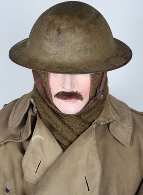 WW1 British Officer Ensemble Display Mannequin. - 13