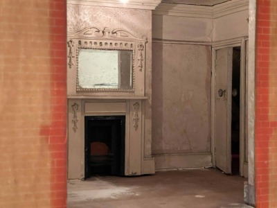 A large and architecturally impressive Victorian style Dolls House, English 1922, - 20