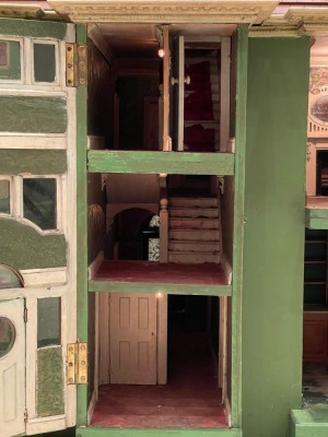 A large and architecturally impressive Victorian style Dolls House, English 1922, - 24