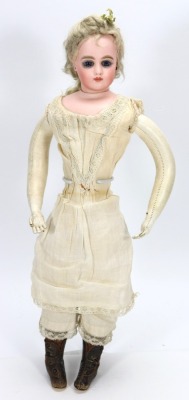 A Jumeau bisque shoulder head fashion doll, size 7, French circa 1870, - 4