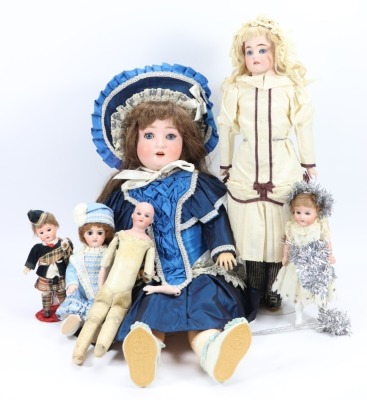 A.M 3200 bisque shoulder head doll,