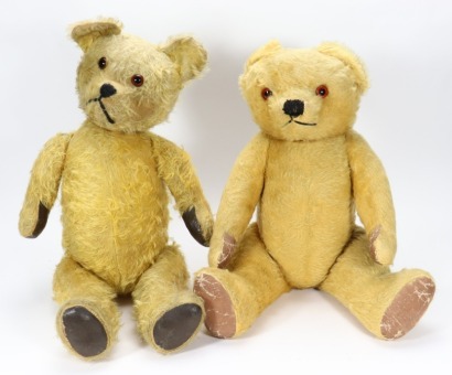 A pair of post -war golden mohair English Teddy bears,