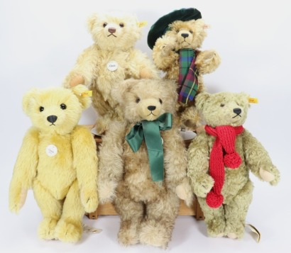 Four German modern Steiff collectors Teddy bears,