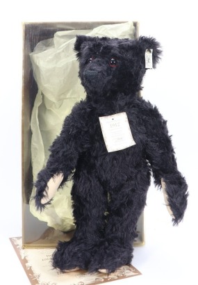 A Steiff British Collectors 1912 replica limited Edition Teddy bear,