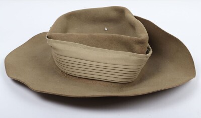 WW2 British Army Slouch Hat, 1943 dated. - 2