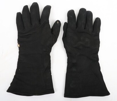 WW2 RAF D Type Electrically Heated Gloves.