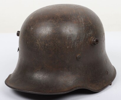 WW1 Imperial German M16 Steel Helmet.