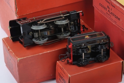Two Boxed 0 Gauge Hornby Trains No.1 Goods Platforms - 5
