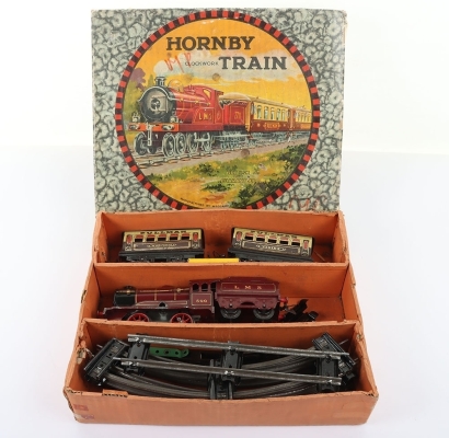 Hornby 0 Gauge Clockwork Pre-War No 2 Passenger Train Se