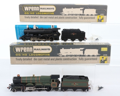 A Wrenn 00 Gauge W2221 Cardiff Castle Class Locomotive and Tender