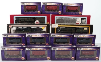Quantity of Boxed Dapol 00 Scale Railways