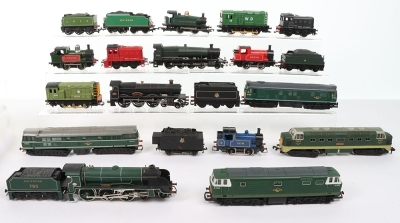 A Quantity of 00 Gauge Unboxed Locomotives - 2