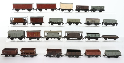 A Quantity of Hornby Dublo Super Detail, Rolling Stock & Wagons