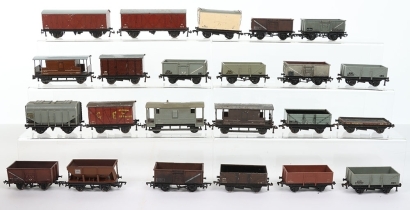 A Quantity of Hornby Dublo Super Detail, Rolling Stock & Wagons