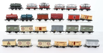A Quantity of 00 Gauge Rolling Stock & Wagons - 2