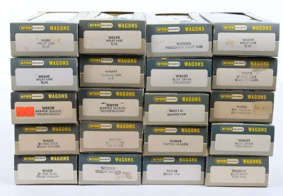 Twenty Wrenn Railways Boxed Super Detail Wagons - 4