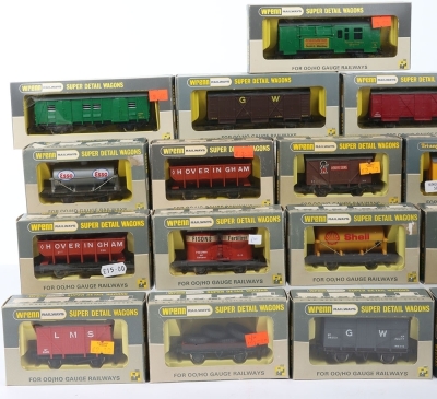 Twenty Wrenn Railways Boxed Super Detail Wagons - 2