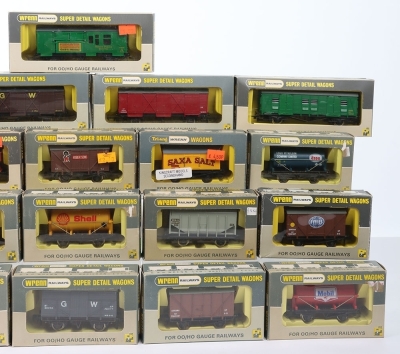 Twenty Wrenn Railways Boxed Super Detail Wagons - 3