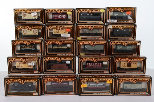 A Quantity of Palitoys Mainline Railways 00 Gauge Rolling stock & wagons