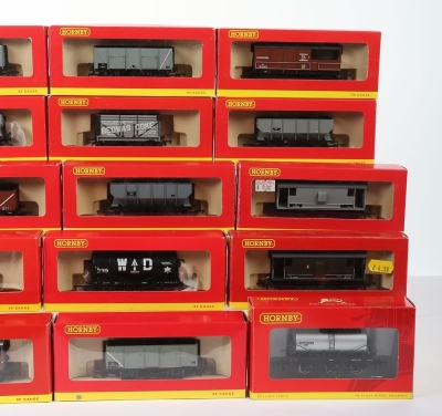 Twenty Boxed Hornby 00 Gauge Rolling stock & wagons - 3