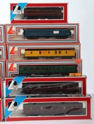 Twelve Boxed Lima Models 00 Scale Coaches/Vans, - 3