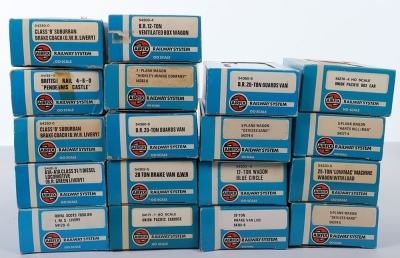 A Quantity of Boxed Airfix Railway System 00 scale - 7
