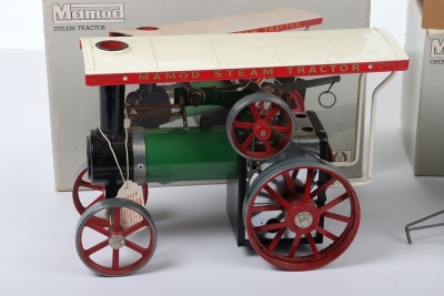 A Mamod Mallams Engineers Limited Steam Tractor - 4