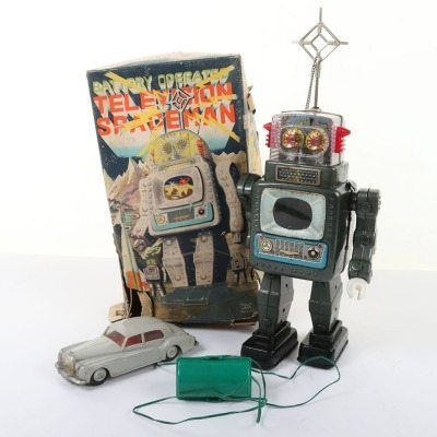 Boxed Alps battery operated Tinplate Television Spaceman, Japanese 1960s - 12