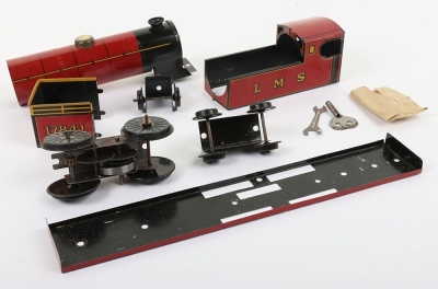 Boxed Tinplate Chad Valley Ubilda clockwork Locomotive - 4
