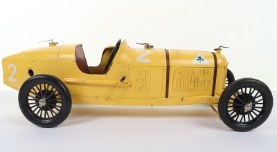 Rare Early 1930&rsquo;s CIJ (France) Alfa Romeo P2 Clockwork Racing Car finished in Belgium Yellow - 2
