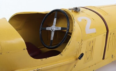 Rare Early 1930&rsquo;s CIJ (France) Alfa Romeo P2 Clockwork Racing Car finished in Belgium Yellow - 10