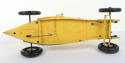Rare Early 1930&rsquo;s CIJ (France) Alfa Romeo P2 Clockwork Racing Car finished in Belgium Yellow - 12