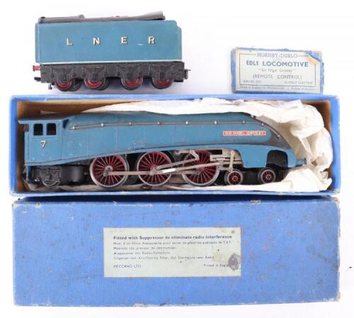 Hornby Dublo 3-rail EDL1 Sir Nigel Gresley locomotive and tender