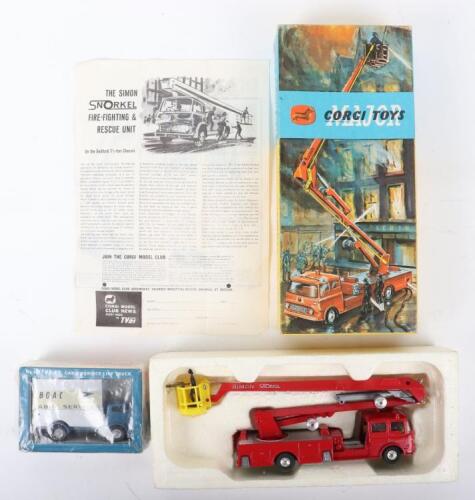 Corgi Toys boxed 1127 Simon Snorkel Fire Engine