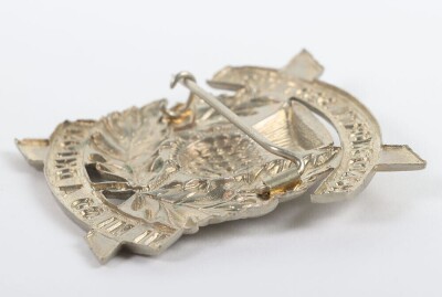 WW1 Wandsworth Scottish Glengarry Badge. A very fine die - stamped white metal example. - 3